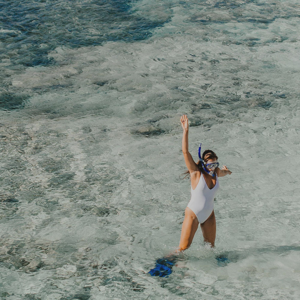 G2rise full face snorkel mask in blue for comfortable underwater breathing